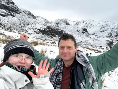 NooTea founders Klara and David outdoors in the mountains